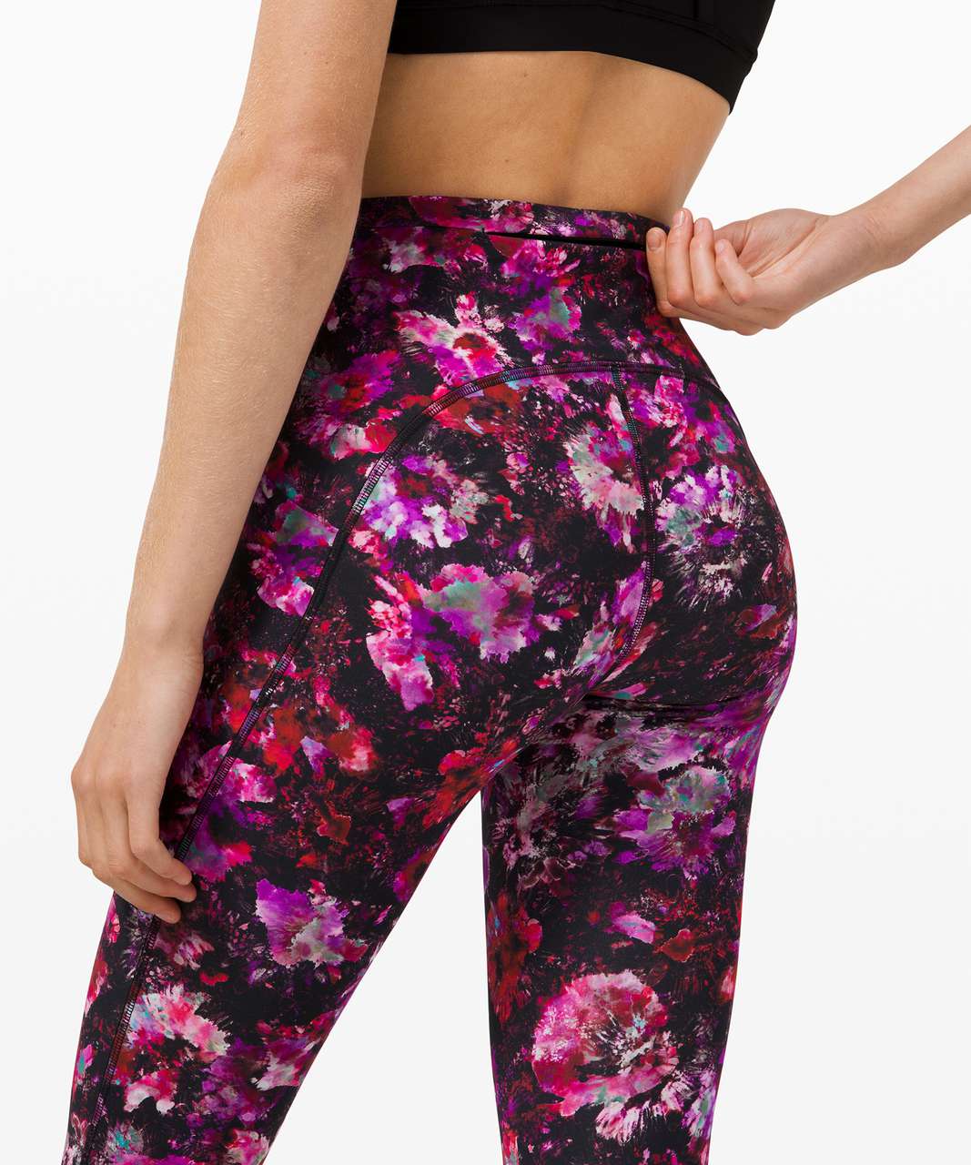 lululemon leggings size 4 (fits 2-4 imo) floral - Depop