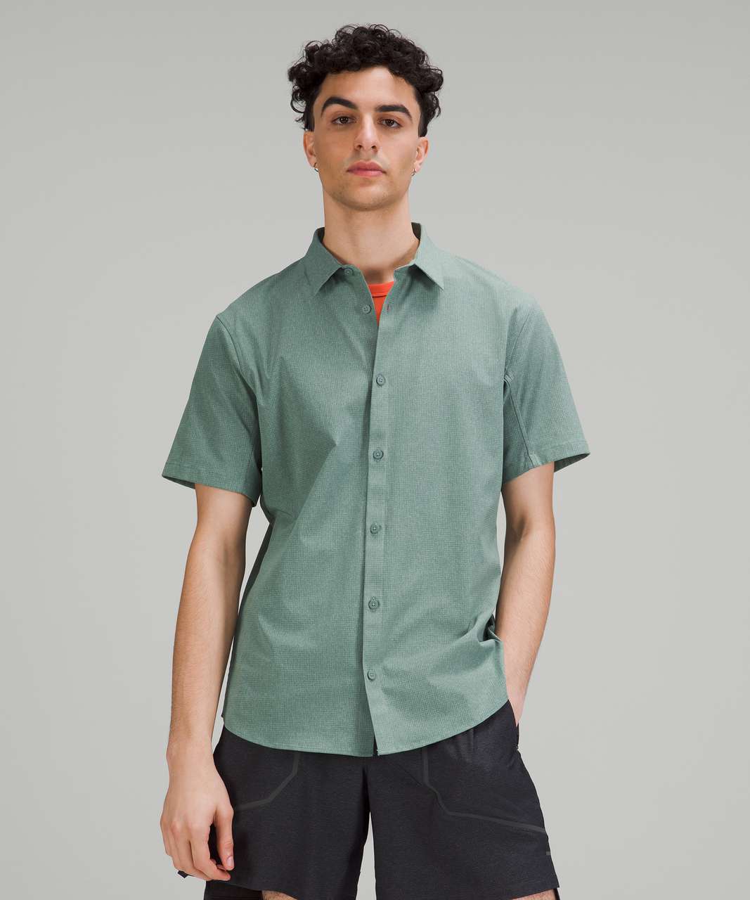 Airing Easy Short-Sleeve Shirt