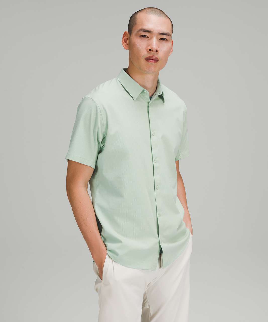 Airing Easy Short-Sleeve Shirt