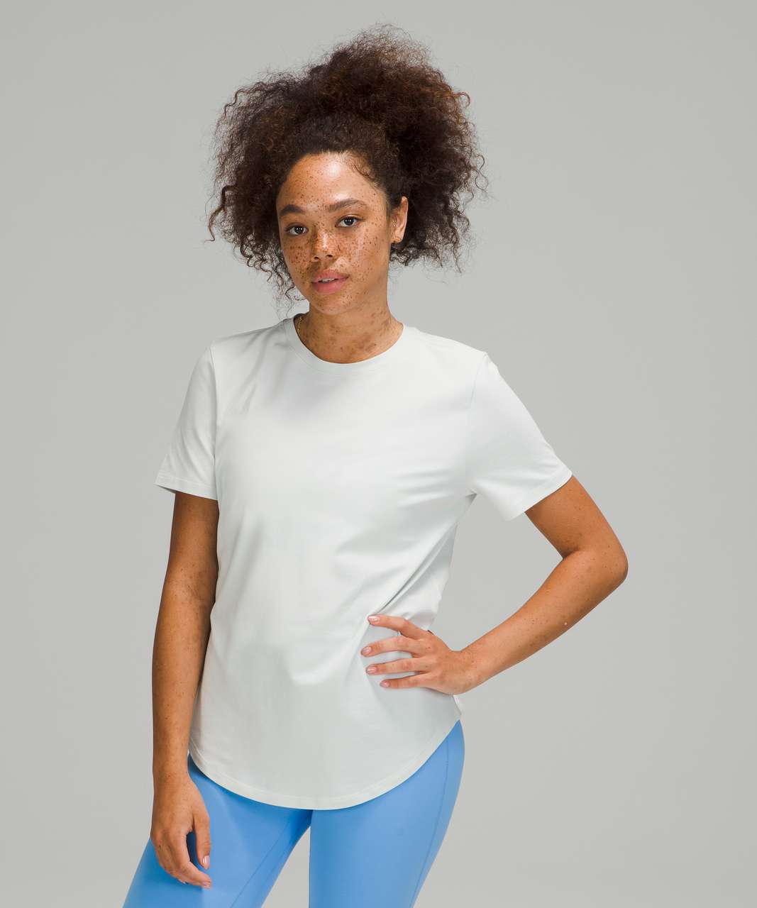 New Lululemon Womens Size 6 Ocean Air Love Crew Neck Short Sleeve T-shirt