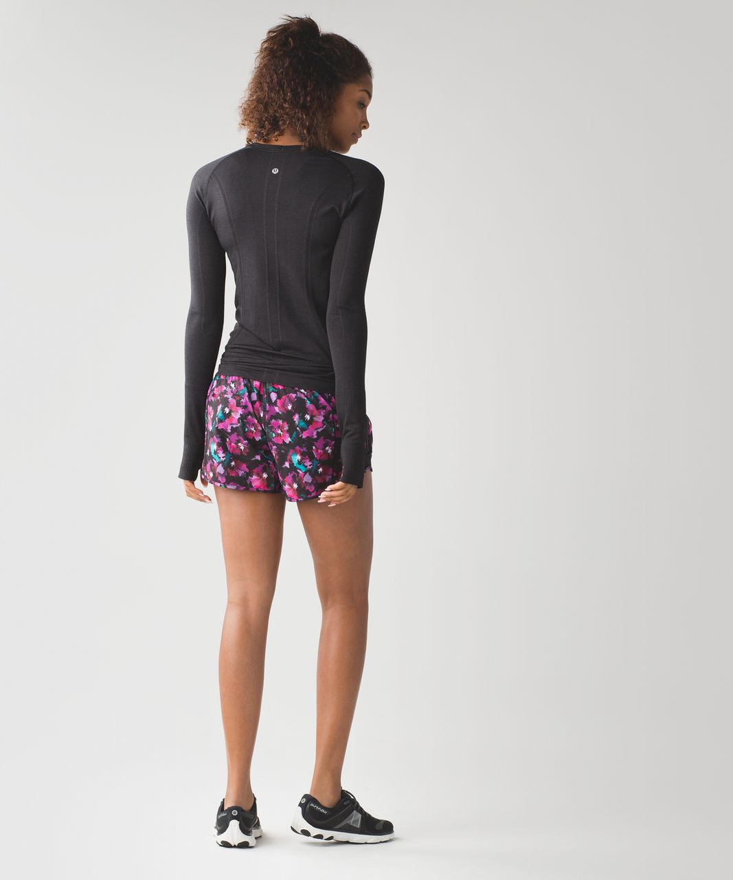 Lululemon Hotty Hot Short (Long) - Mini Midnight Bloom Black Deep Fuschia / Black