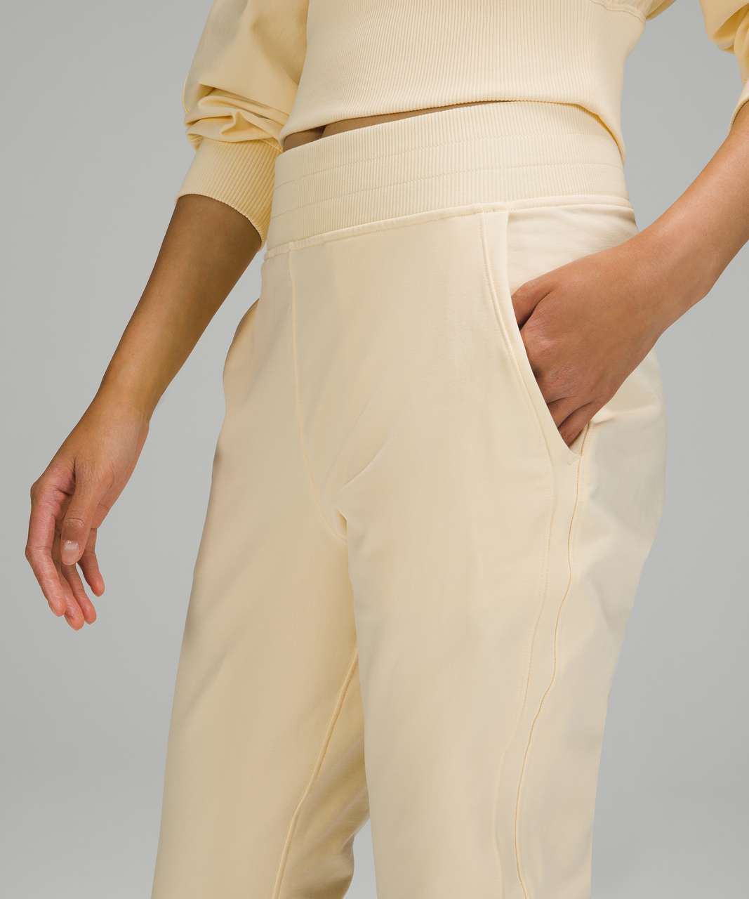 Lululemon LA Warm Down High-Rise Jogger - Lemon Chiffon