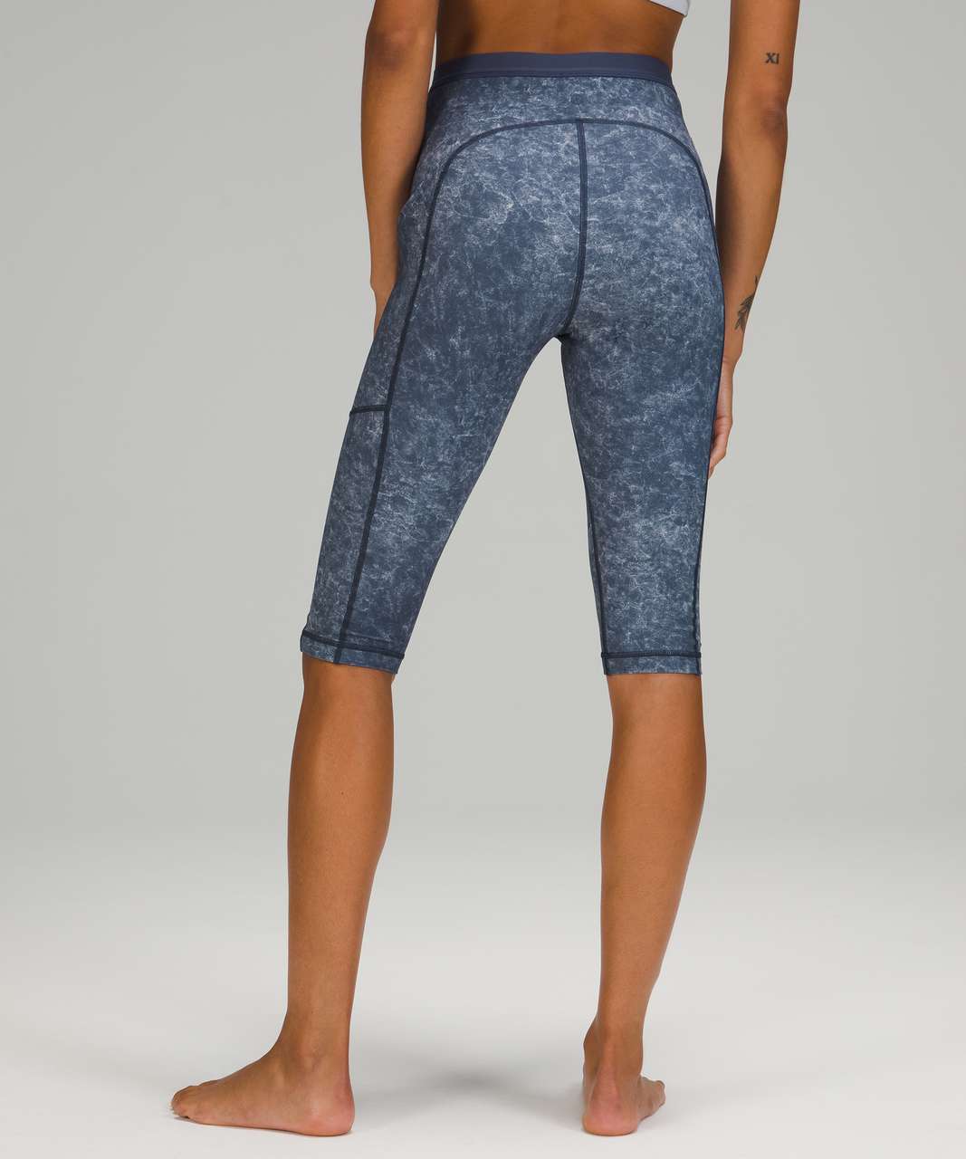 Lululemon High Rise Paddle Crop 15.75" - Denim Wash Print Blue Hail Multi