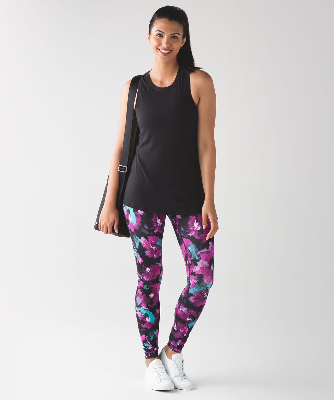 Mama* Lululemon Wunder Short 2 in Mini Midnight Bloom