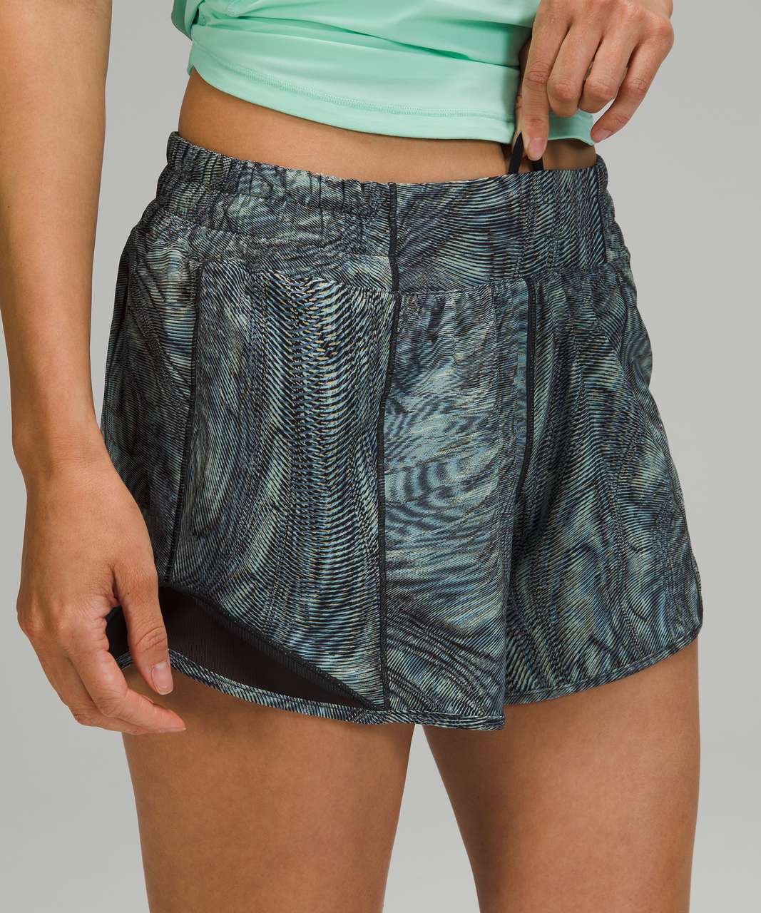 Lululemon Hotty Hot Low Rise Short 4" - Dimensional Icing Blue Multi / Black