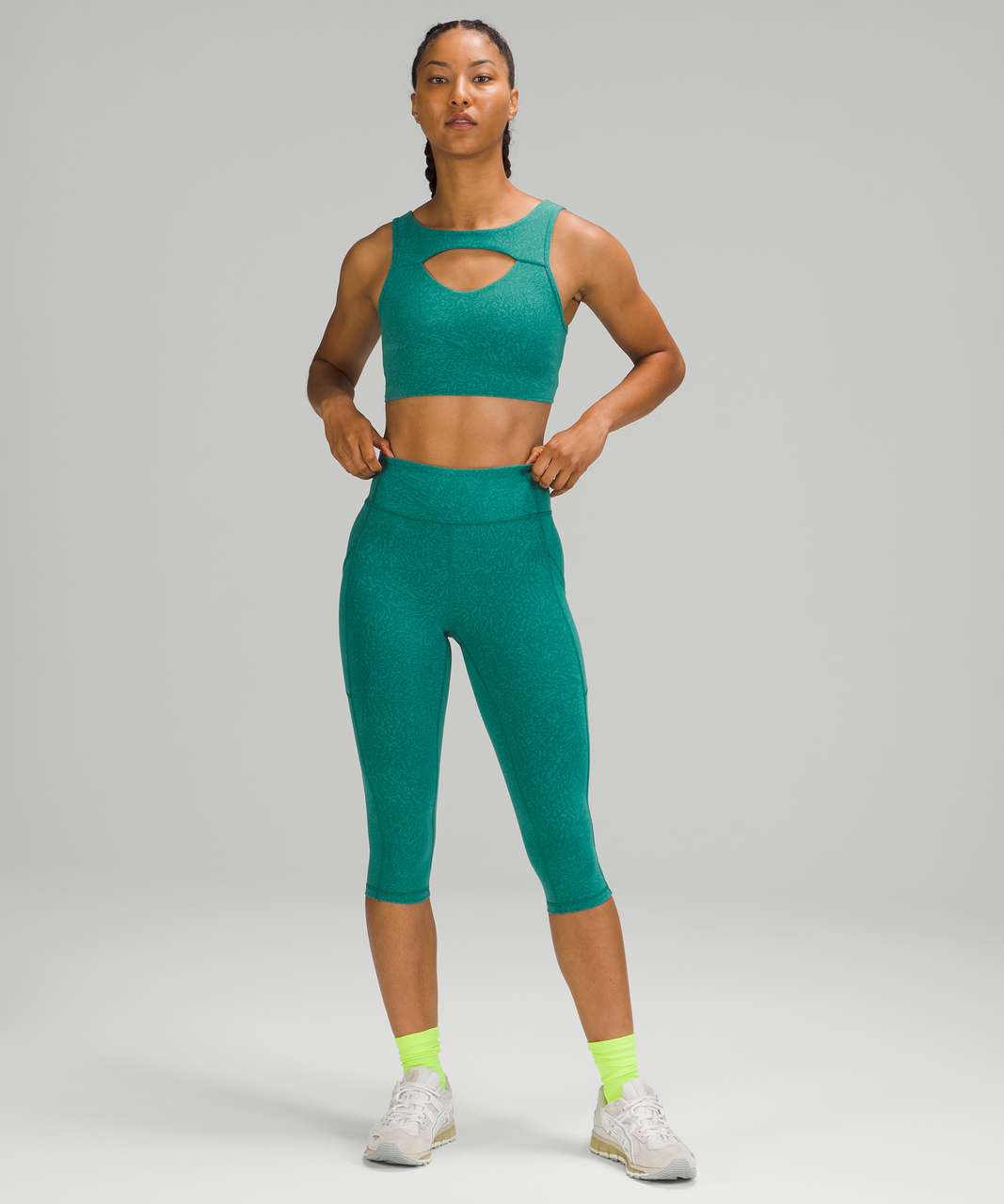 Lululemon Invigorate High-Rise Crop 17 - Crunch Teal Lagoon - lulu fanatics