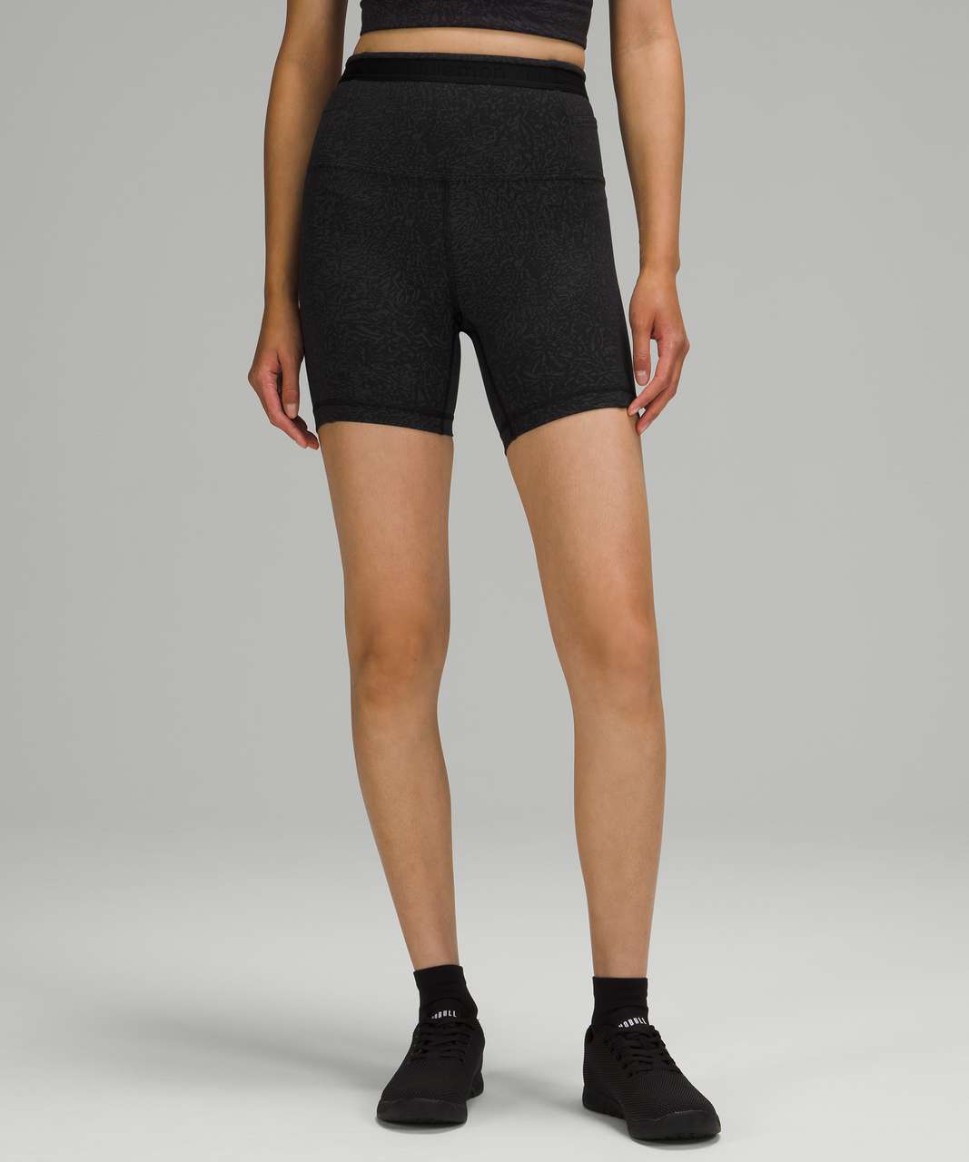 Lululemon Wunder Train Pocketed High Rise Short 6" - Crunch Black