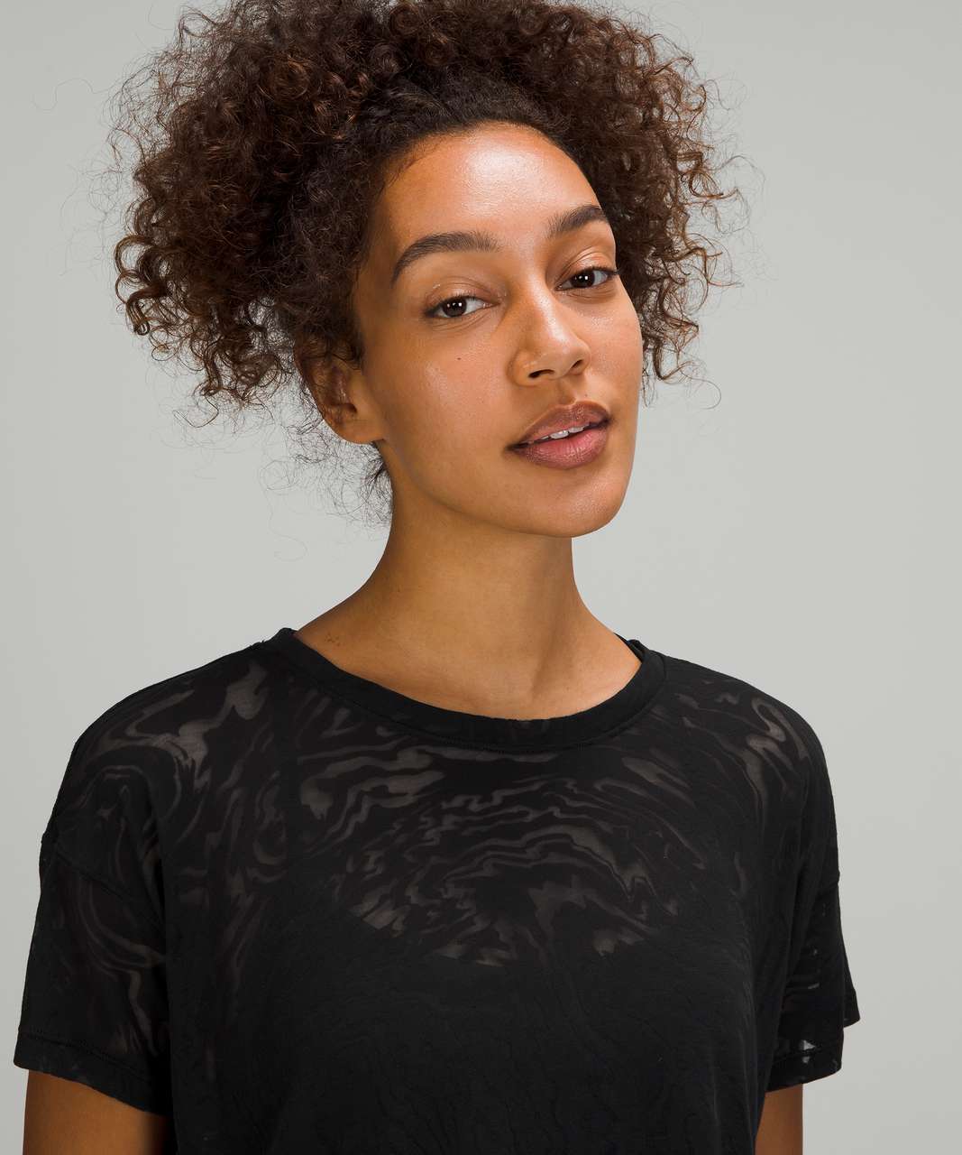 Lululemon Cates Tee *Veil - Black