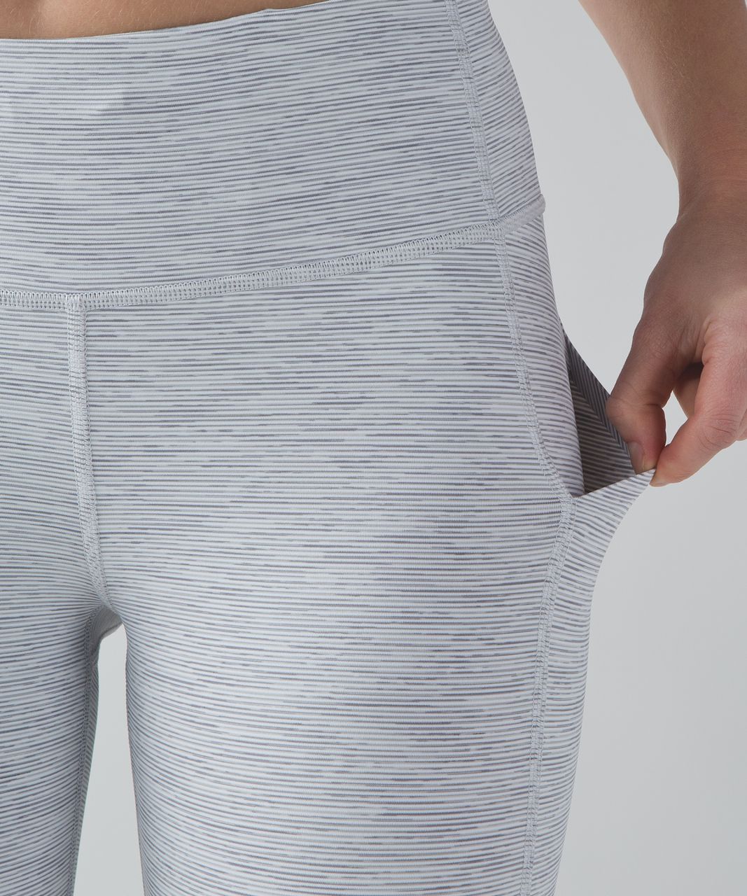 Lululemon Pace Rival Crop - Wee Are From Space Nimbus Battleship / Seal Grey