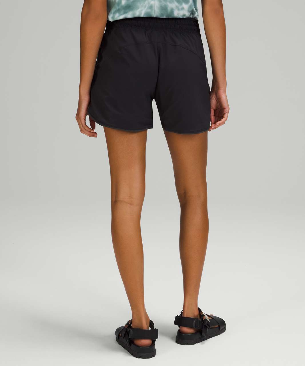 Lululemon Choose a Side Reversible Super-High Rise Short 4" - Black / Graphite Grey