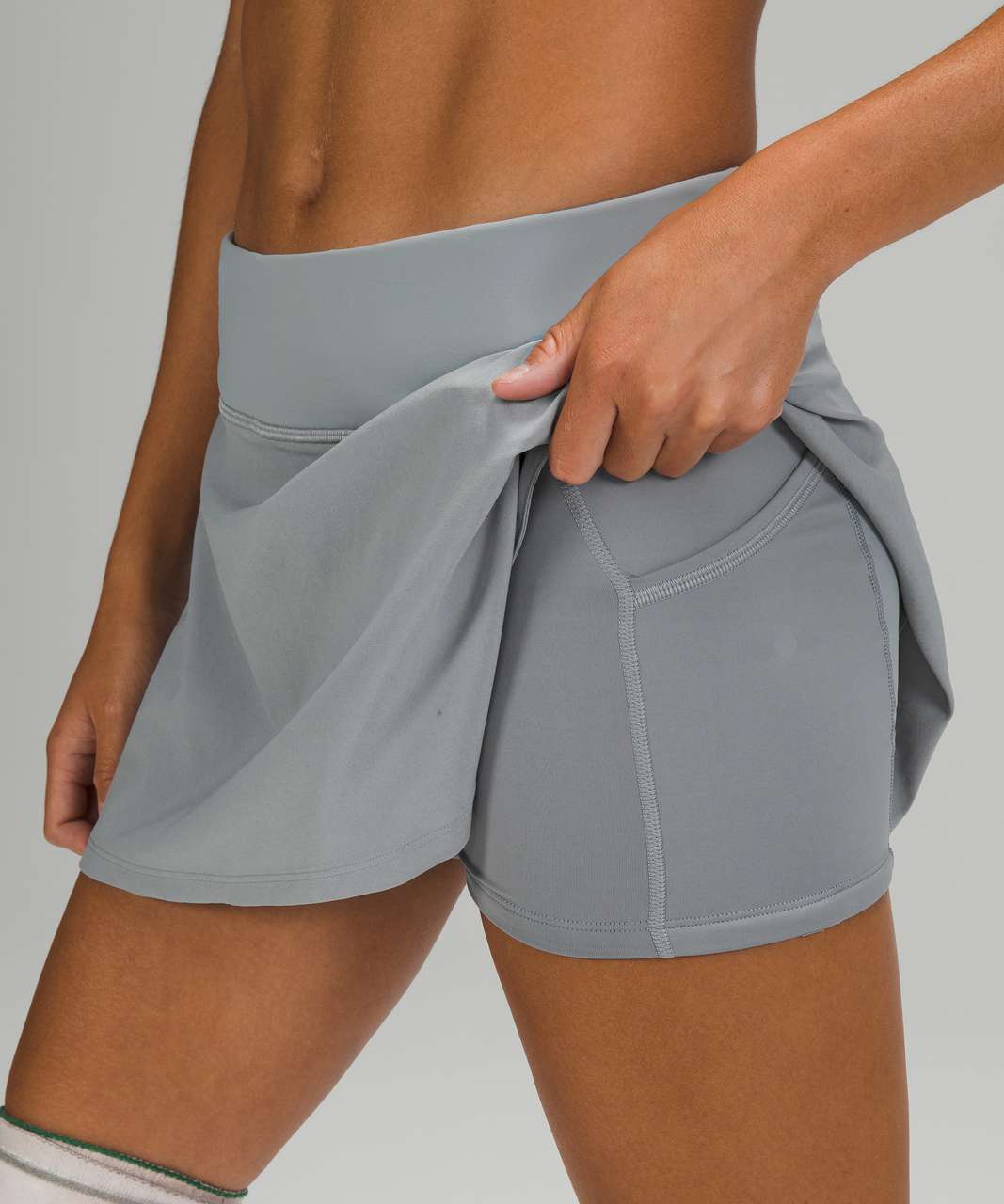 Lululemon Play Off The Pleats Mid Rise Skirt - Rhino Grey