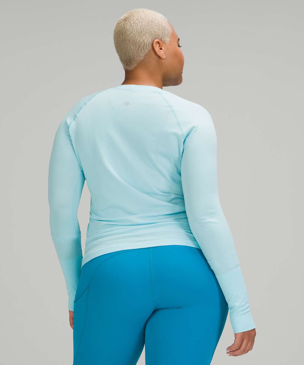 Lululemon Pastel Blue Long Sleeve Swiftly Tech Size 6 - $35 (53% Off  Retail) - From Abbi