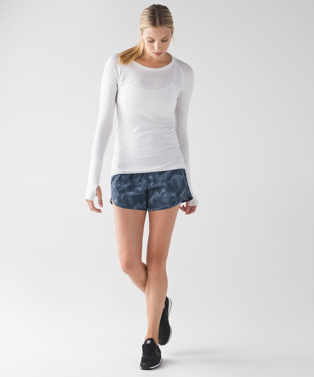 Lululemon Tracker Short IV - Mini Diffusion White Black / Black