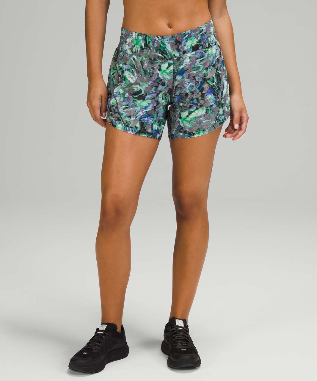 Lululemon Track That Mid-Rise Short 5" - Rapid Flourish Multi