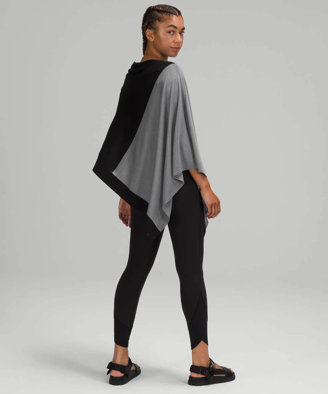 Lululemon Lightweight Knit Poncho - Black / Asphalt Grey