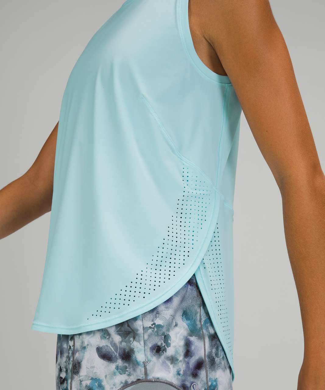 Lululemon High Neck Split Hem Run Tank - Icing Blue