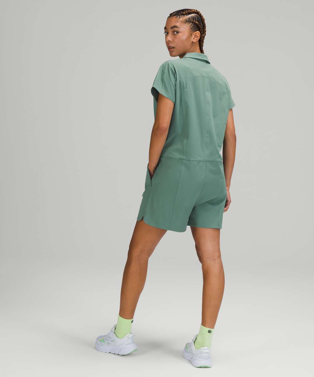 https://storage.googleapis.com/lulu-fanatics/product/64695/1280/lululemon-stretch-rib-pocketed-romper-tidewater-teal-043635-354818.jpg