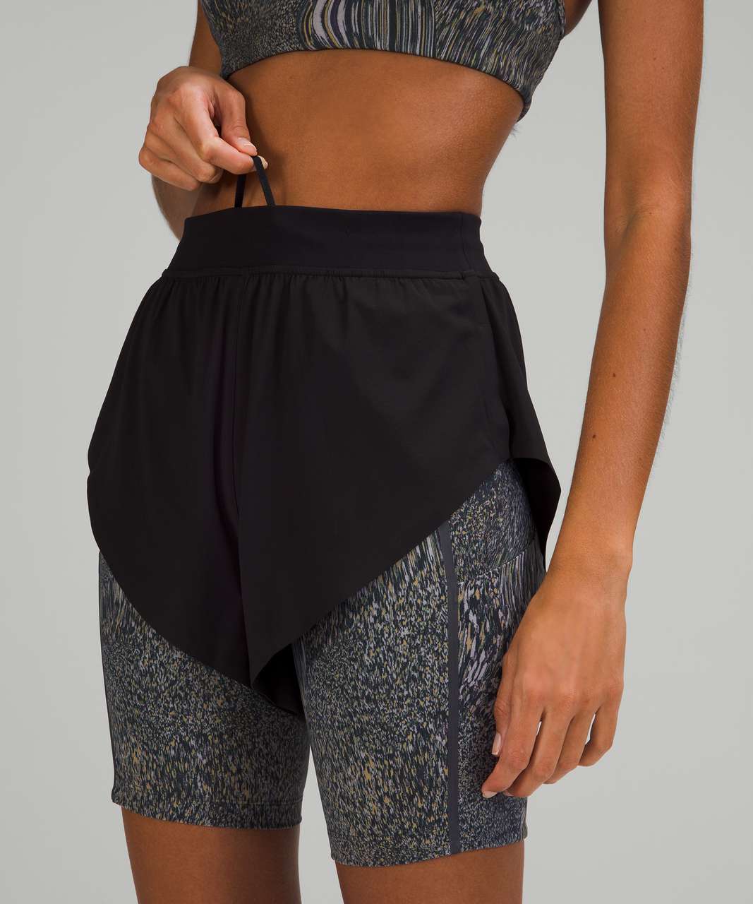 Lululemon lab Run Short 8" - Black / Foil Glitch Neutral