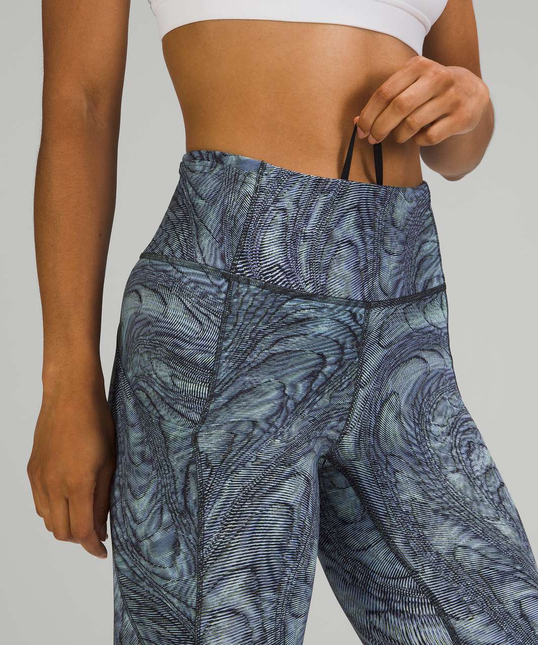 Lululemon Fast and Free High Rise Crop 23 - Dimensional Icing Blue Multi -  lulu fanatics