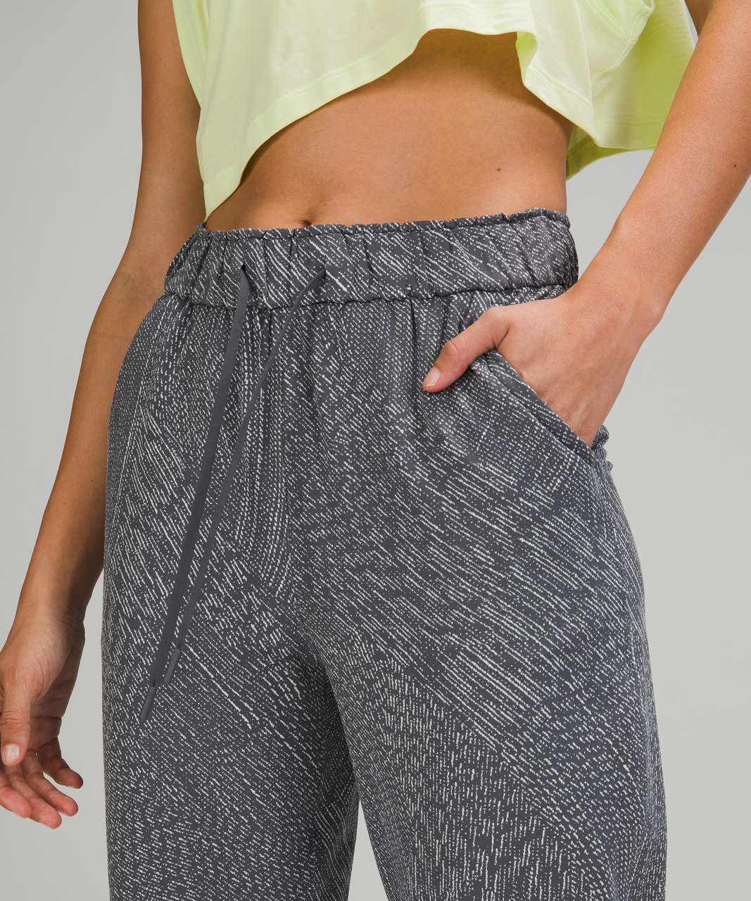 Lululemon Keep It Classic Crop 23” White Noise Alpine White Black Wome -  beyond exchange