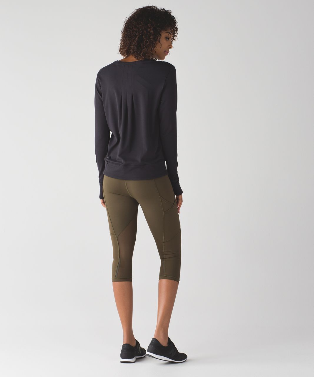 Lululemon Outrun 17" Crop - Military Green