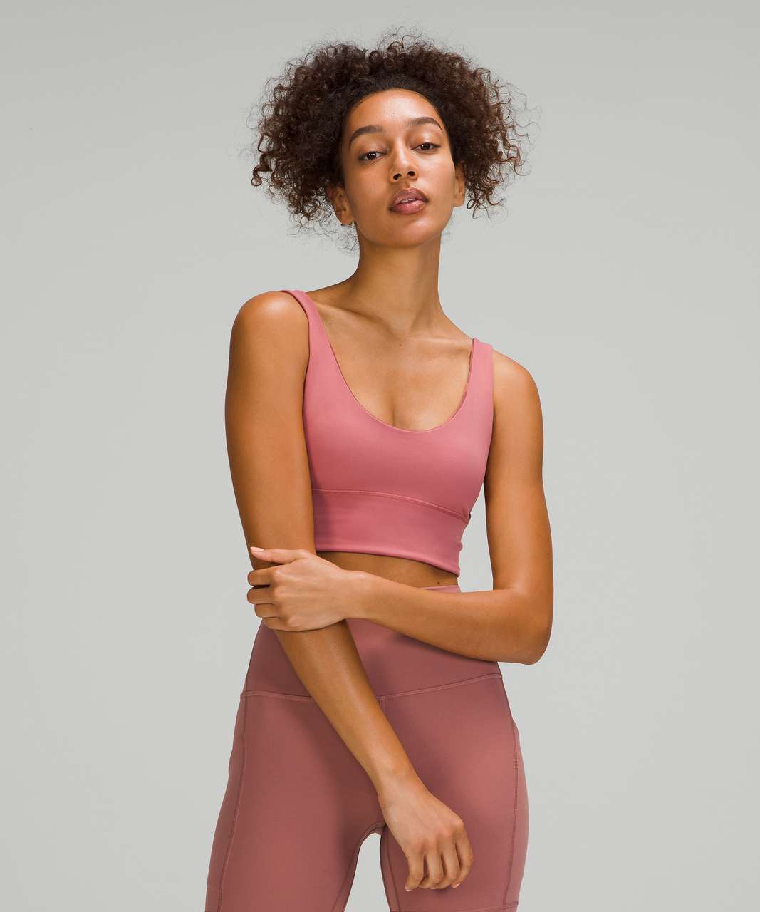 Aligned Scoop Neck Sports Bra in Dark Rose