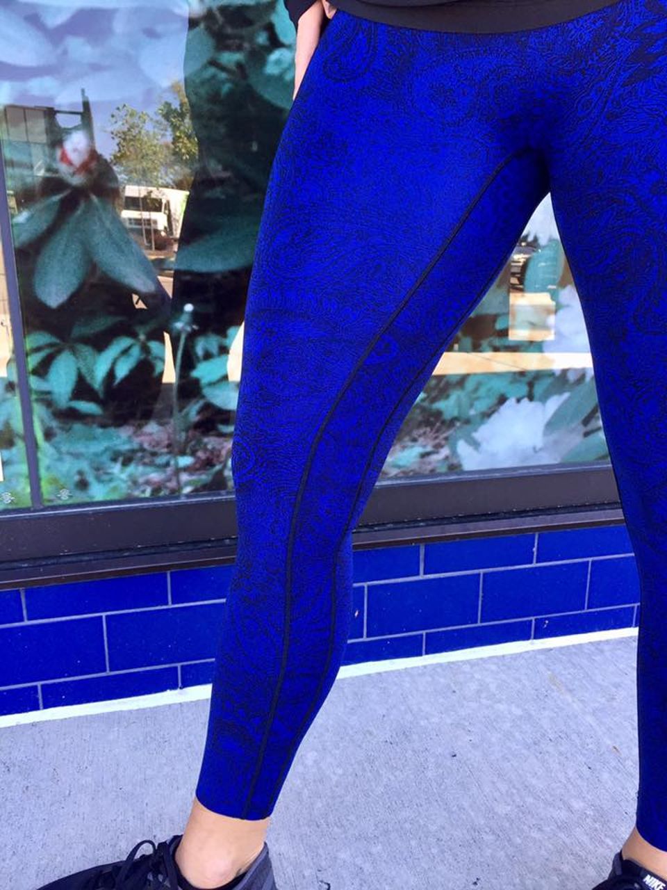 Lululemon Like Nothing 7/8 Leggings Antique Paisley Sapphire Blue