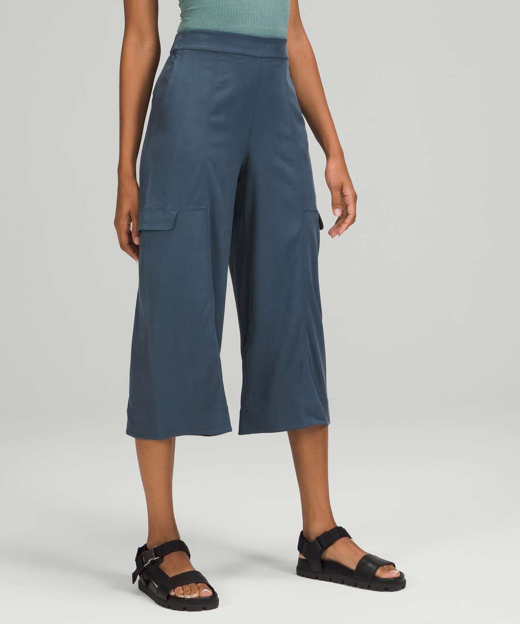 Lululemon Metropolis Maven High Rise Crop - Iron Blue