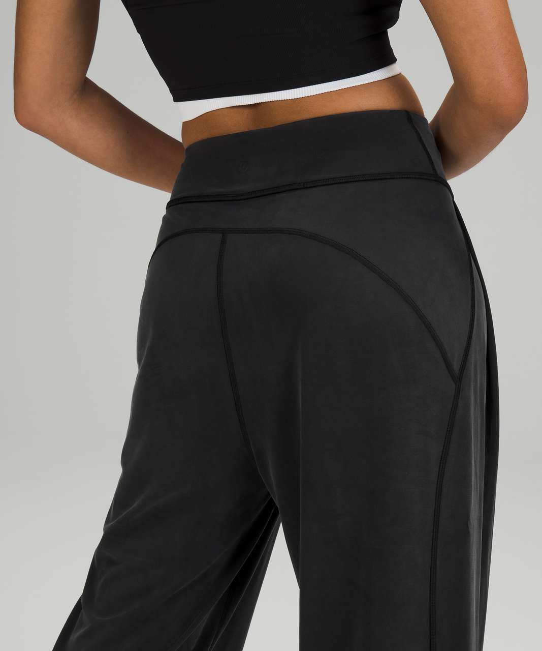 LULULEMON Excercise Pants Women's 4 Black Low Rise Crop