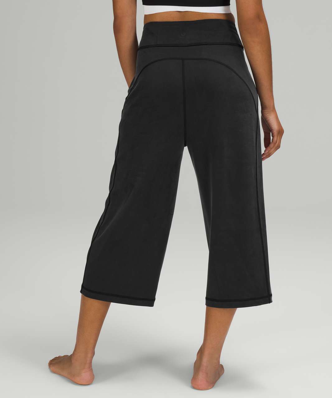 Lululemon Wide-Leg High Rise Crop 19 - Black - lulu fanatics