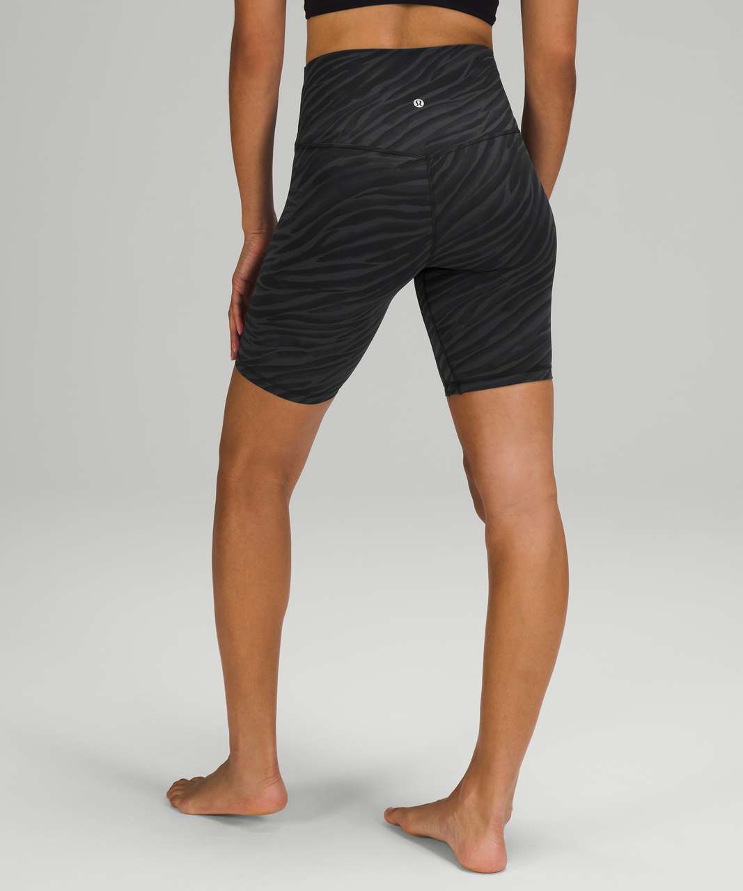 Lululemon Fast and Free Short 8 - Le Tigre Camo Deep Coal Multi