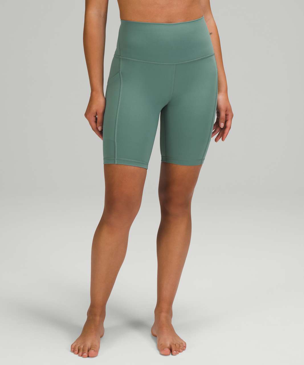 LOVE the 10” length!! Align shorts 10” (2) in tidewater team with flow-y  bra (6) in springtime : r/lululemon