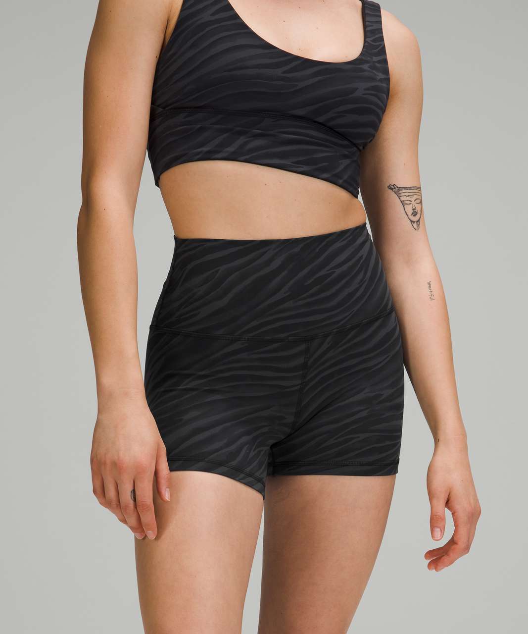 Lululemon Align Short 4" - Le Tigre Camo Deep Coal Multi