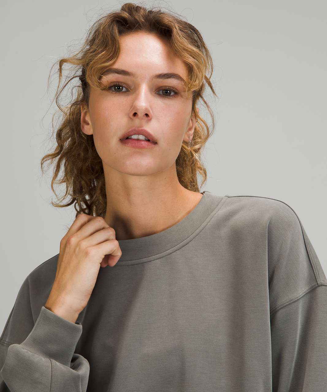 Lululemon Perfectly Oversized Cropped Crew *Softstreme - Grey Sage