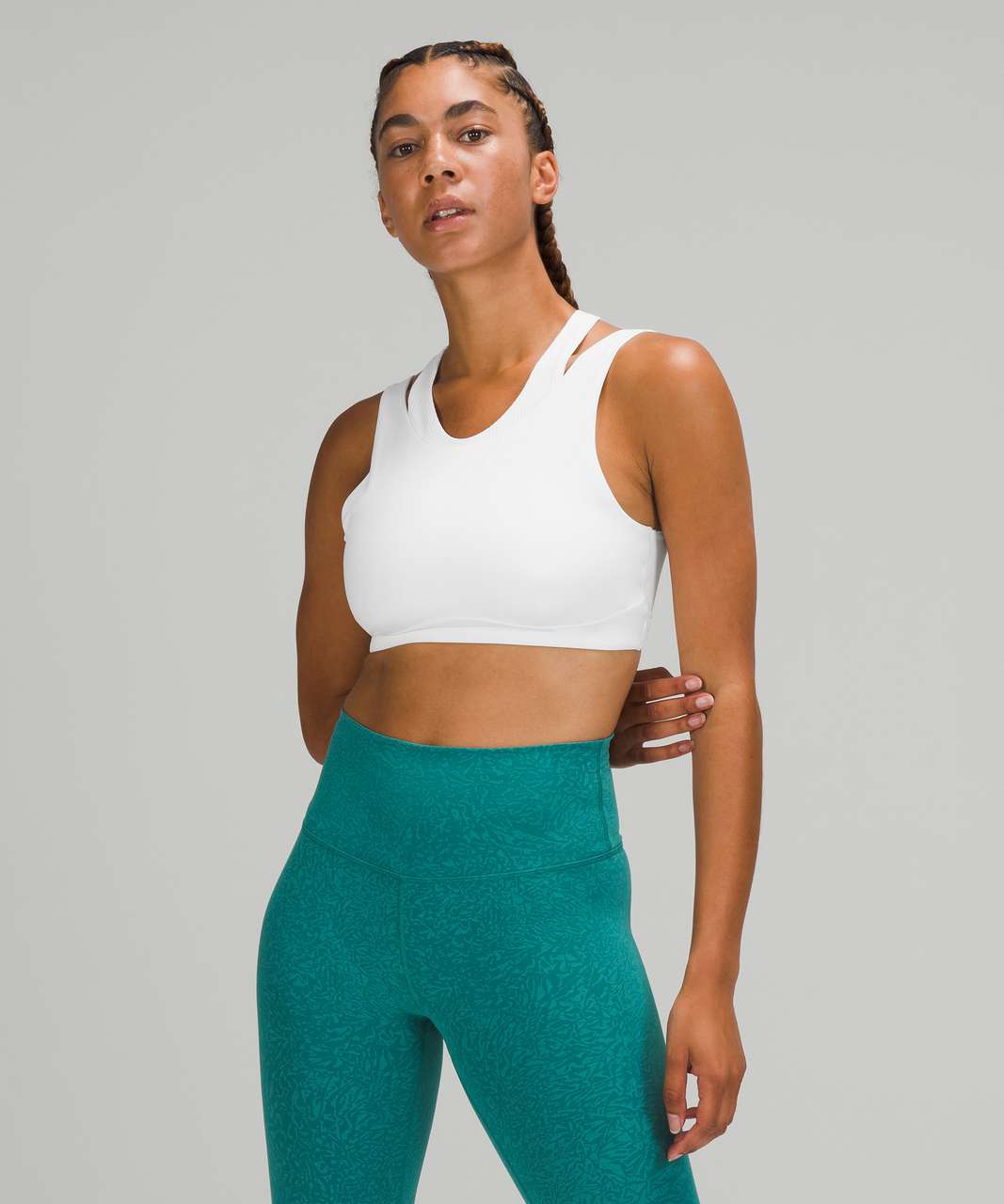 Lululemon High Neck Sports Bra Black Size 6 - $26 (61% Off Retail) - From  julia