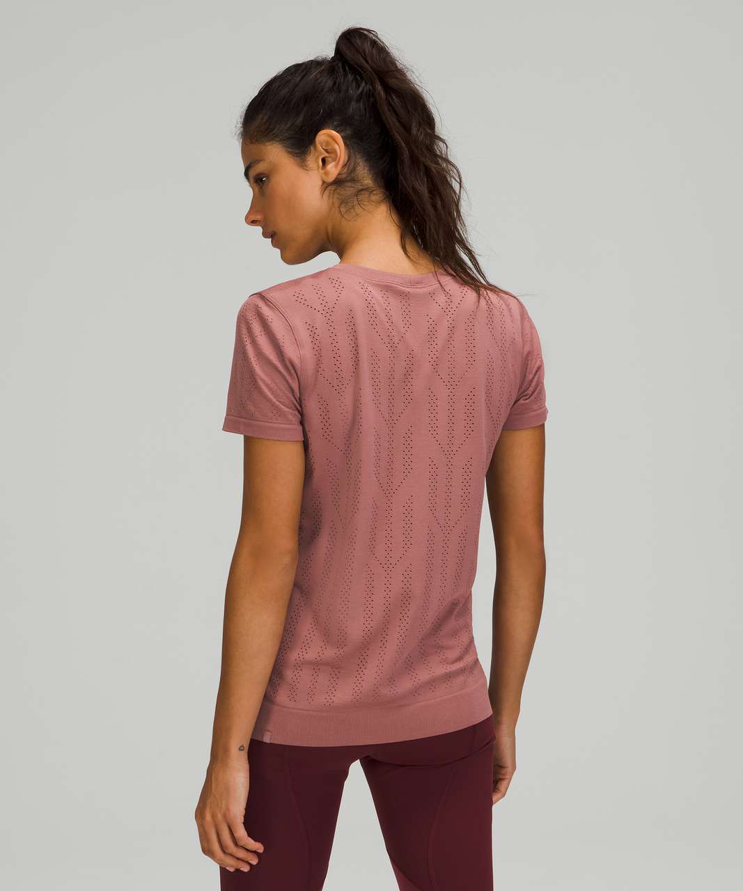 Lululemon Swiftly Breathe Short Sleeve In Burgundy