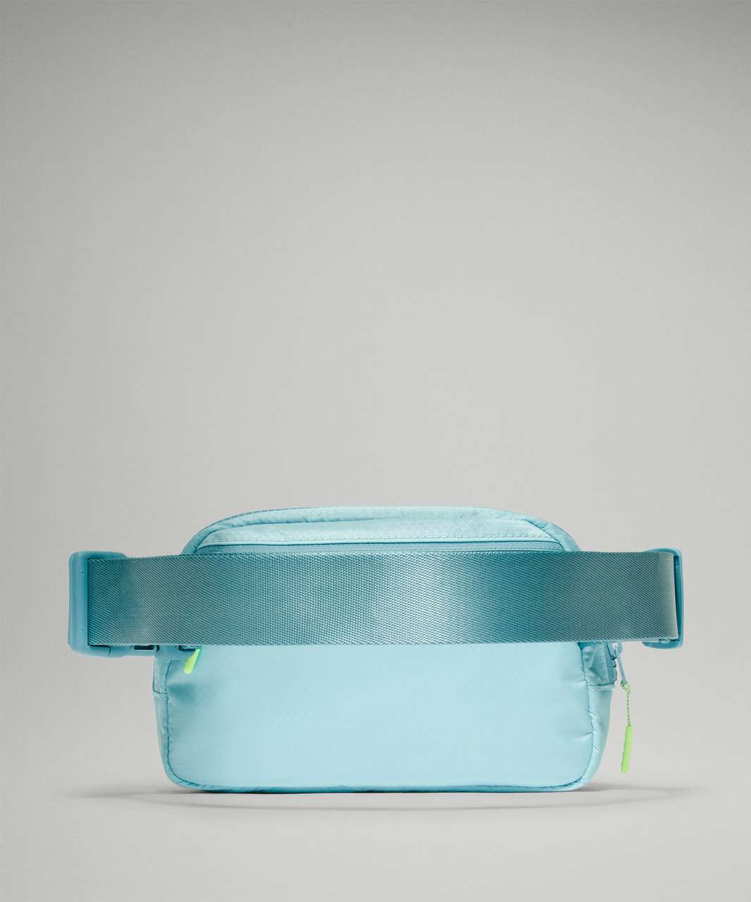 LULULEMON Everywhere Belt Bag 1 Litre (Icing Blue