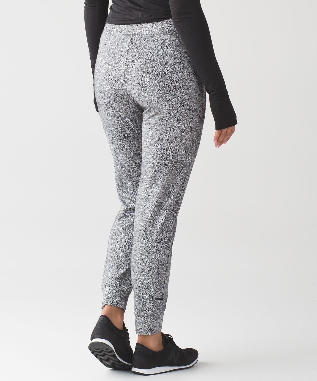 Lululemon Ready to Rulu Jogger Pants 28 Jacquard White Black