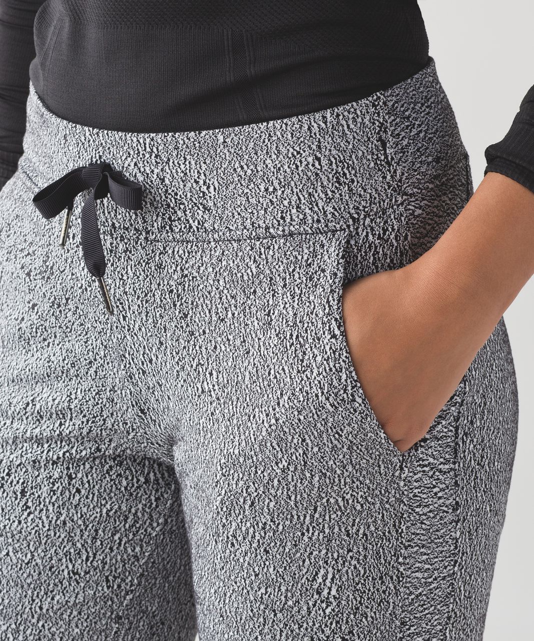 Lululemon Ready To Rulu Pant - Running Luon Spray Jacquard White Black