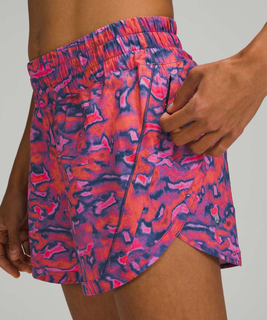 Lululemon Track That MR Short 5” Lined Size 8 Cheetah Camo Magenta Purple  25321