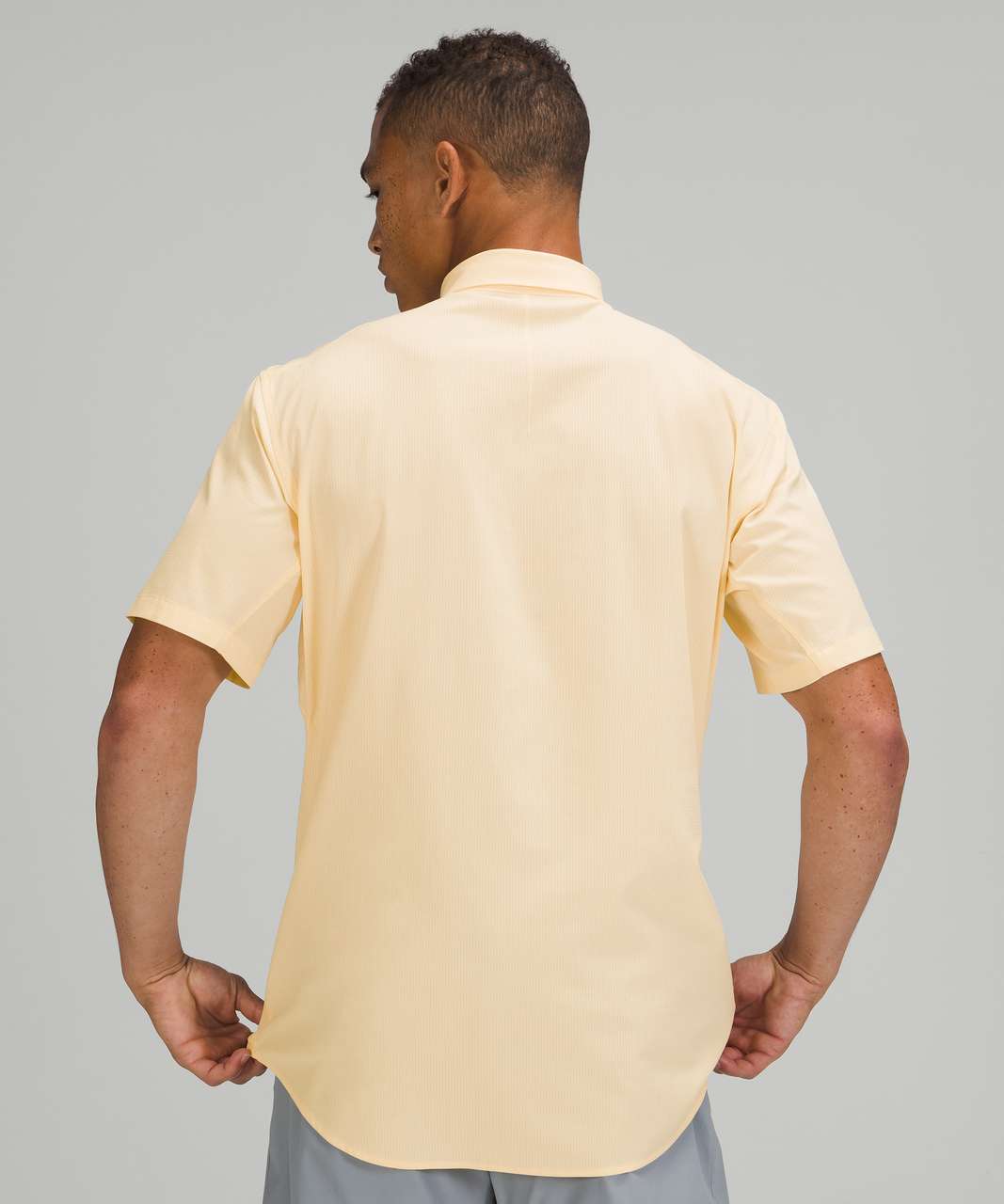 Lululemon Airing Easy Short Sleeve Shirt *Ventlight™ Mesh - Heathered Lemon Chiffon