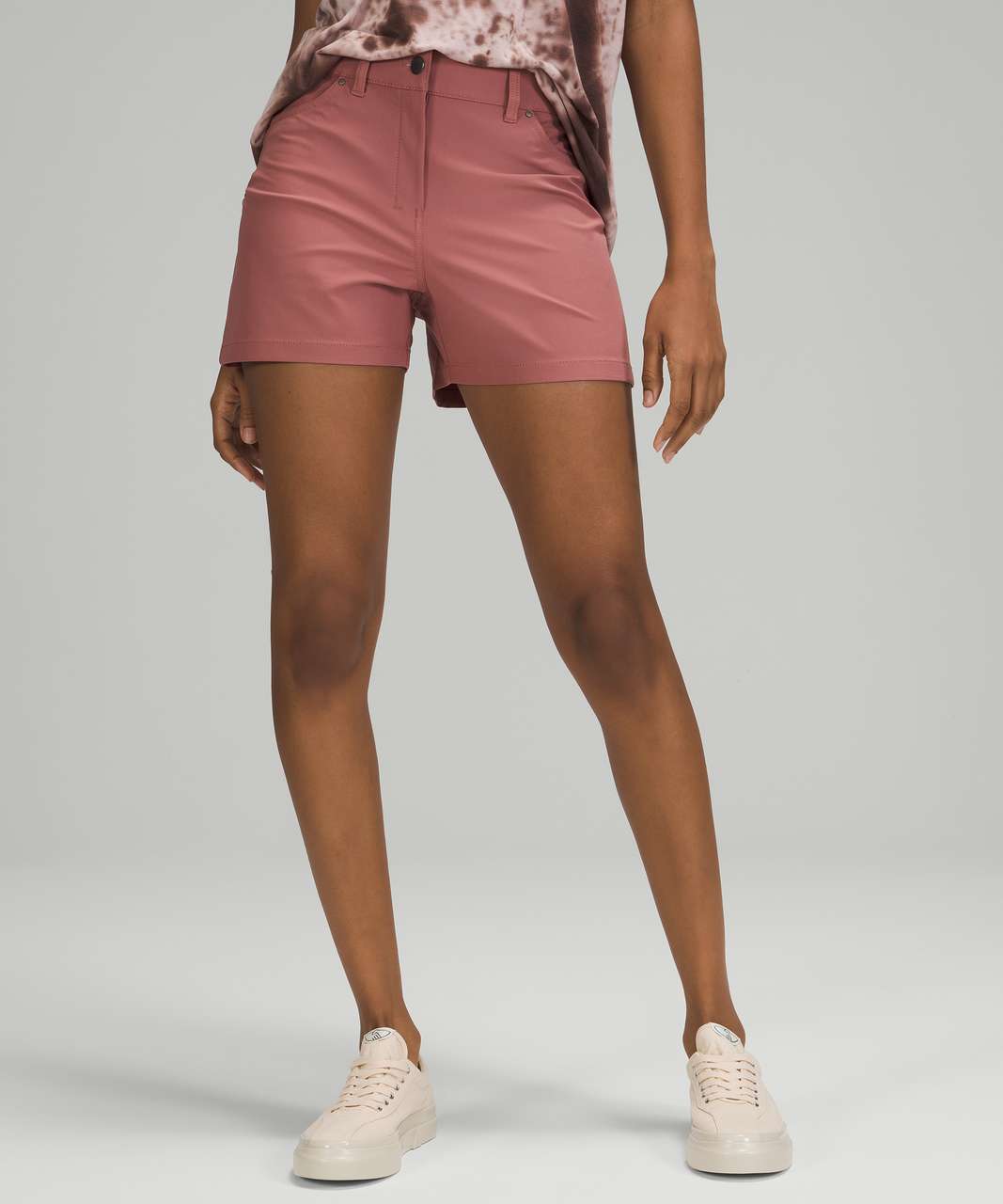 Lululemon City Sleek 5 Pocket High-Rise Short 4" - Spiced Chai