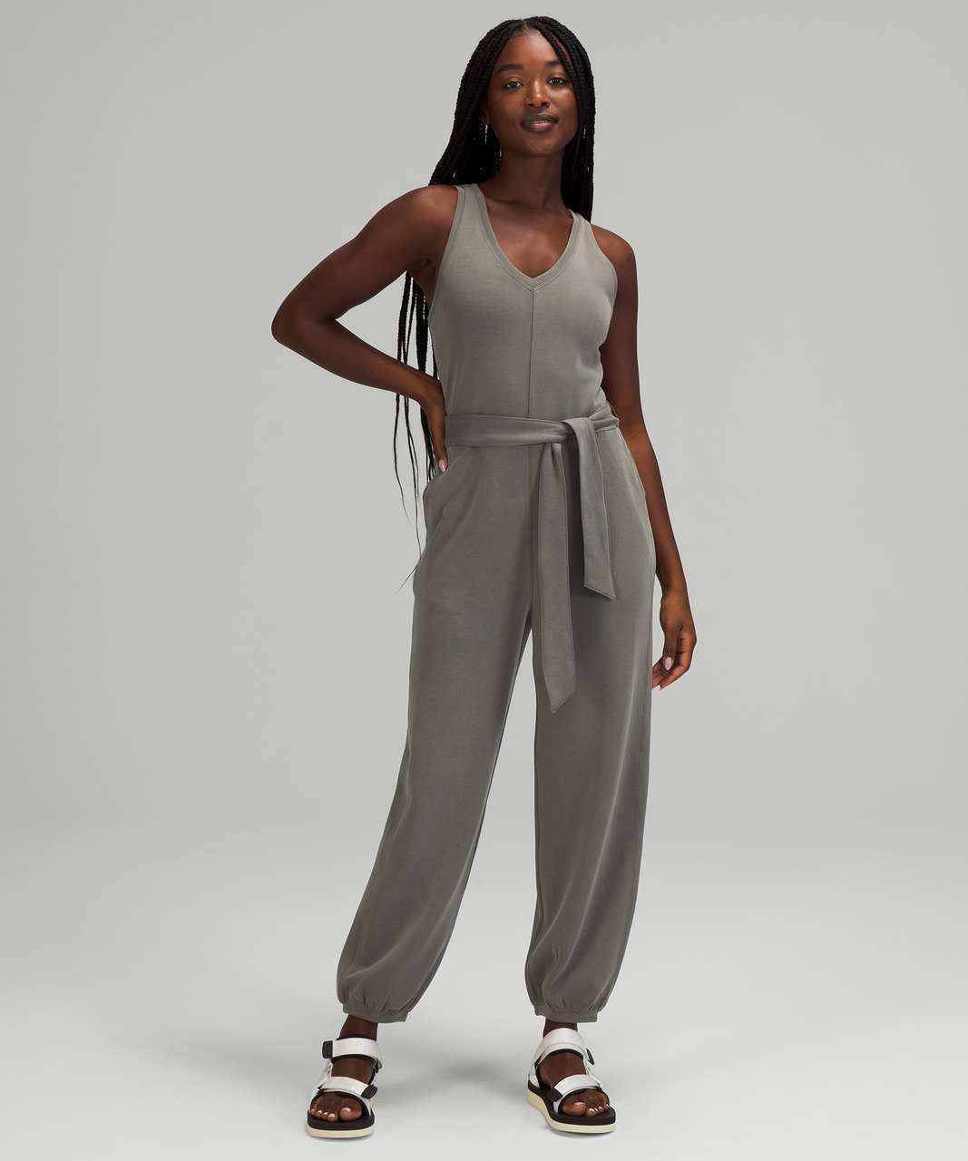 KUMA JUMPSUIT, With V-neck