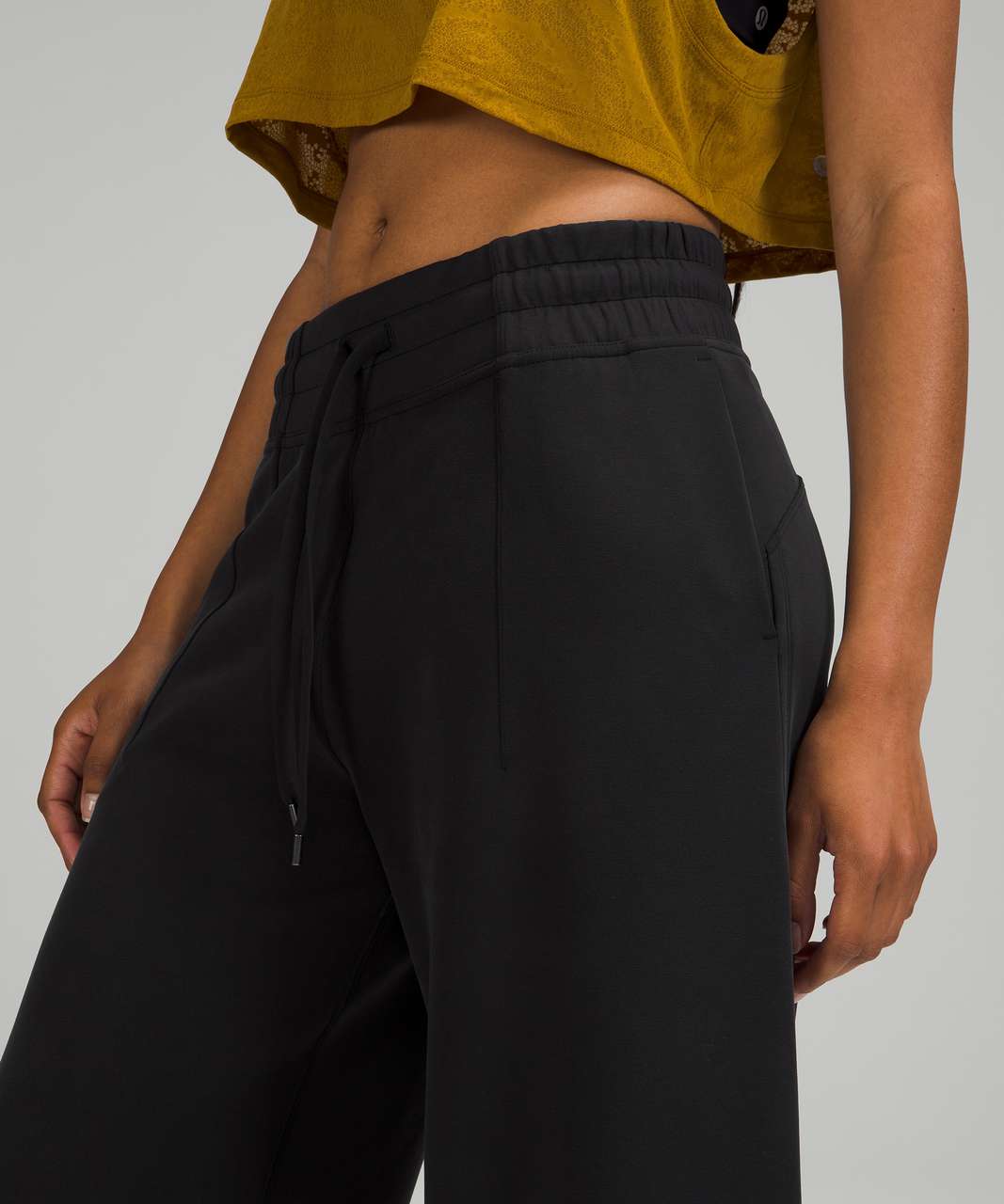 Lululemon Soft Ambitions High Rise Crop *Softstreme - Black - lulu fanatics