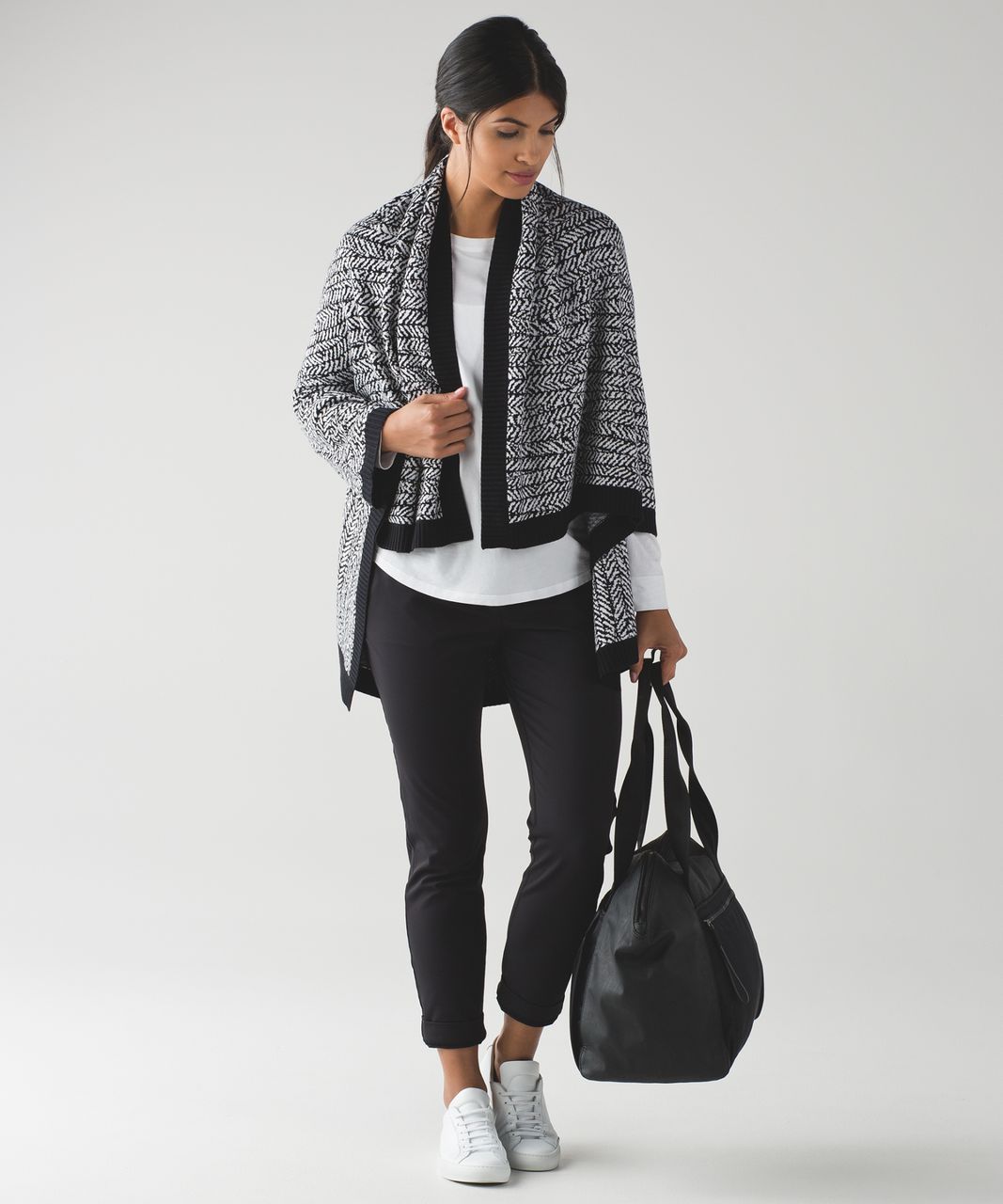 Lululemon Divinity Scarf - Trax White Black