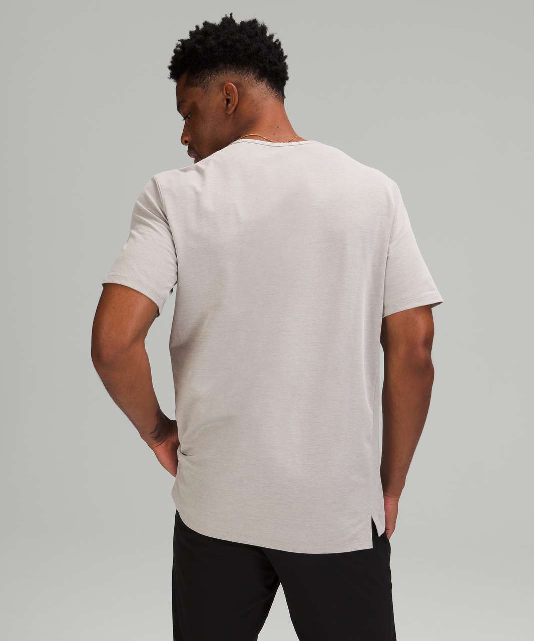 Lululemon Chest Pocket Relaxed Fit Tee *Oxford - Rover / White