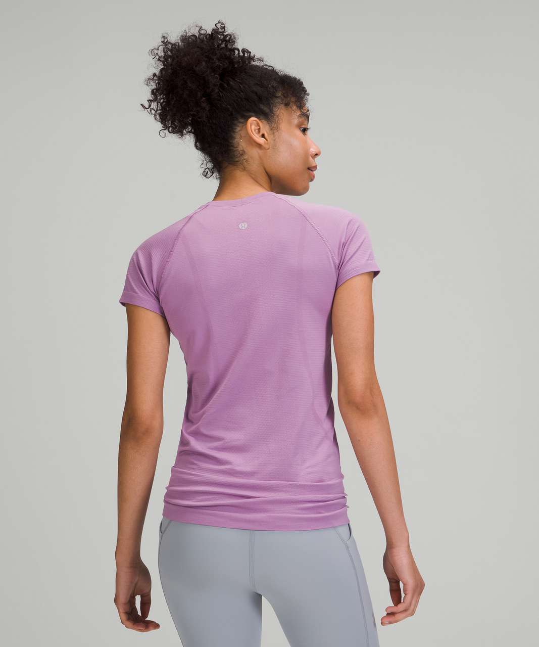 Lululemon Swiftly Tech Short Sleeve Shirt 2.0 - Wisteria Purple