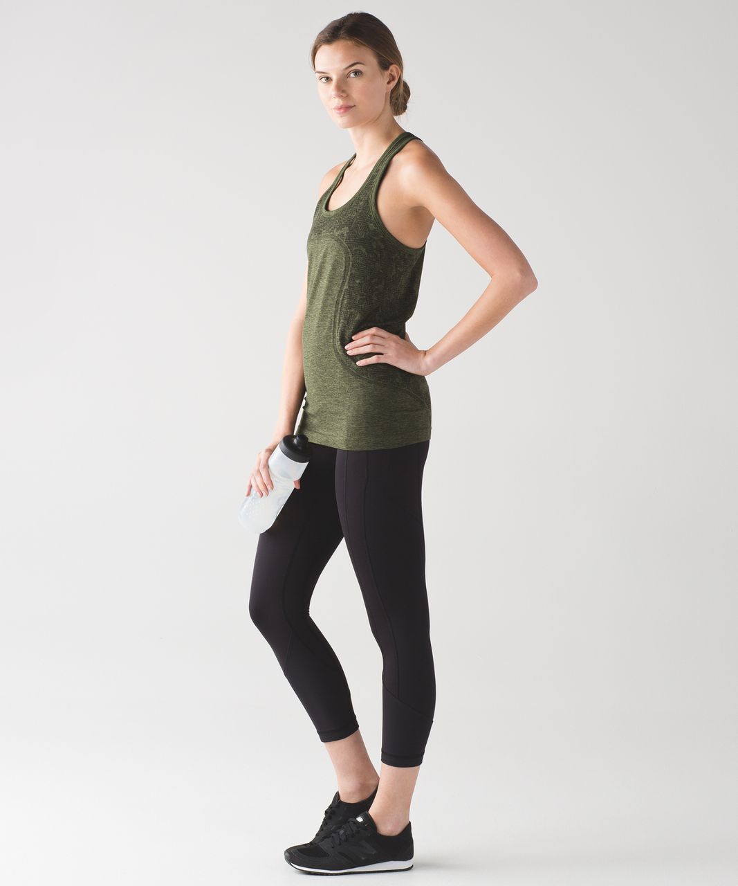 THE BRAVE - ALIGN TANK - DARK OLIVE –