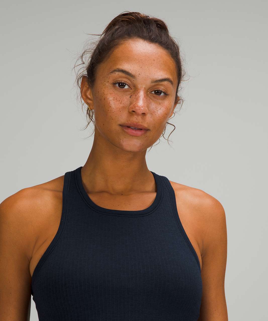 How much True Navy is enough? 😂 A new take on workout to work fit.  Workout: True Navy Ebb to Street Bra and 25” WT Work: True Navy Hold Tight  Tank and