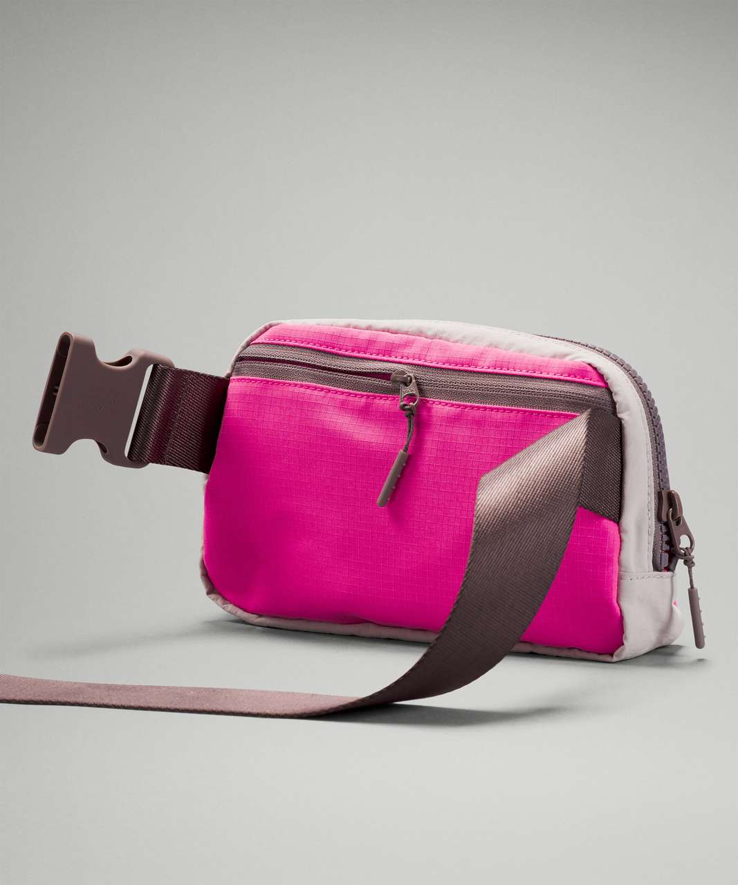 Lululemon Logo Pouch - Pow Pink Light - lulu fanatics